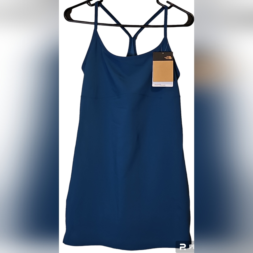 NWT North Face Womens Arque Hike Dress Med Blue Coral HAS SHORTS WPOCKETS
